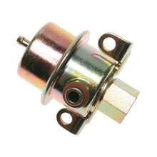 Load image into Gallery viewer, PR146 Standard Ignition Fuel Injection Pressure Regulator Standard Ignition Canada