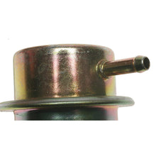Load image into Gallery viewer, PR158 Standard Ignition Fuel Injection Pressure Regulator Standard Ignition Canada
