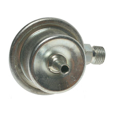 Load image into Gallery viewer, PR161 Standard Import Fuel Injection Pressure Regulator Standard Import Canada