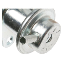 Load image into Gallery viewer, PR180 Standard Import Fuel Injection Pressure Regulator Standard Import Canada