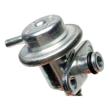 Load image into Gallery viewer, PR220 Standard Ignition Fuel Injection Pressure Regulator Standard Ignition Canada