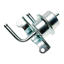 Load image into Gallery viewer, PR22 Standard Ignition Fuel Injection Pressure Regulator Standard Ignition Canada