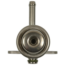 Load image into Gallery viewer, PR251 Standard Ignition Fuel Injection Pressure Regulator Standard Ignition Canada