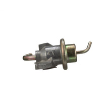 Load image into Gallery viewer, PR256 Standard Import Fuel Injection Pressure Regulator Standard Import Canada