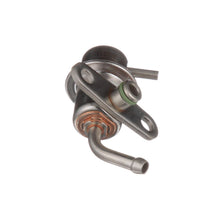 Charger l'image dans la galerie, PR275 Standard Ignition Fuel Injection Pressure Regulator Standard Ignition Canada