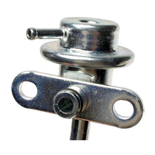 Load image into Gallery viewer, PR28 Standard Ignition Fuel Injection Pressure Regulator Standard Ignition Canada