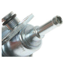 Load image into Gallery viewer, PR302 Standard Ignition Fuel Injection Pressure Regulator Standard Ignition Canada