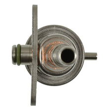 Load image into Gallery viewer, PR337 Standard Ignition Fuel Injection Pressure Regulator Standard Ignition Canada