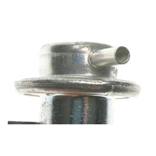 Load image into Gallery viewer, PR37 Standard Ignition Fuel Injection Pressure Regulator Standard Ignition Canada