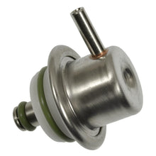 Load image into Gallery viewer, PR391 Standard Import Fuel Injection Pressure Regulator Standard Import Canada