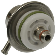 Load image into Gallery viewer, PR400 Fuel Pressure Regulator Standard Ignition Canada