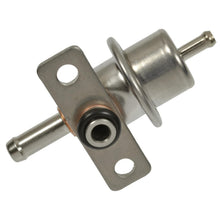 Load image into Gallery viewer, PR409 Standard Import Fuel Injection Pressure Regulator Standard Import Canada