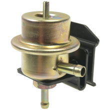 Load image into Gallery viewer, PR438 Standard Ignition Fuel Injection Pressure Regulator Standard Ignition Canada