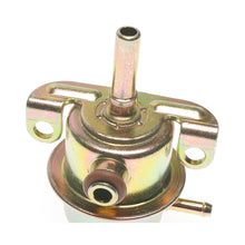 Load image into Gallery viewer, PR44 Standard Ignition Fuel Injection Pressure Regulator Standard Ignition Canada