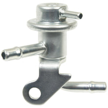 Load image into Gallery viewer, PR452 Standard Ignition Fuel Injection Pressure Regulator Standard Ignition Canada