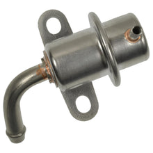 Charger l'image dans la galerie, PR455 Standard Ignition Fuel Injection Pressure Regulator Standard Ignition Canada