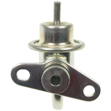Load image into Gallery viewer, PR457 Standard Ignition Fuel Injection Pressure Regulator Standard Ignition Canada