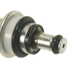 Load image into Gallery viewer, PR474 Standard Import Fuel Injection Pressure Regulator Standard Import Canada
