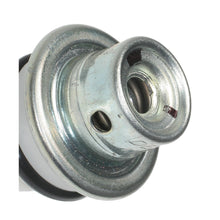 Load image into Gallery viewer, PR481 Standard Import Fuel Injection Pressure Regulator Standard Import Canada