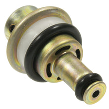 Load image into Gallery viewer, PR513 Standard Import Fuel Injection Pressure Regulator Standard Import Canada