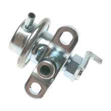 Load image into Gallery viewer, PR51 Standard Import Fuel Injection Pressure Regulator Standard Import Canada