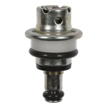 Load image into Gallery viewer, PR522 Standard Import Fuel Injection Pressure Regulator Standard Import Canada