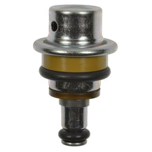 Load image into Gallery viewer, PR526 Standard Ignition Fuel Injection Pressure Regulator Standard Ignition Canada
