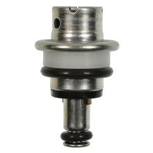 Load image into Gallery viewer, PR530 Standard Ignition Fuel Injection Pressure Regulator Standard Ignition Canada
