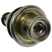Load image into Gallery viewer, PR543 Standard Ignition Fuel Injection Pressure Regulator Standard Ignition Canada