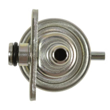 Load image into Gallery viewer, PR549 Standard Ignition Fuel Injection Pressure Regulator Standard Ignition Canada