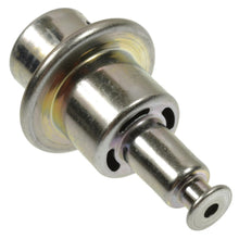 Charger l'image dans la galerie, PR550 Standard Ignition Fuel Injection Pressure Regulator Standard Ignition Canada