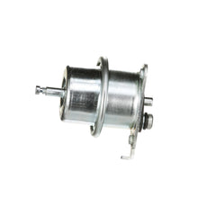 Load image into Gallery viewer, PR557 Standard Ignition Fuel Injection Pressure Regulator Standard Ignition Canada
