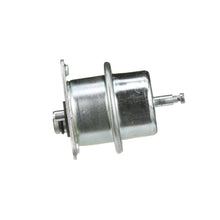 Load image into Gallery viewer, PR557 Standard Ignition Fuel Injection Pressure Regulator Standard Ignition Canada