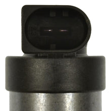 Load image into Gallery viewer, PR562 Standard Import Fuel Injection Pressure Regulator Standard Import Canada