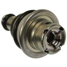 Load image into Gallery viewer, PR573 Standard Ignition Fuel Injection Pressure Regulator Standard Ignition Canada