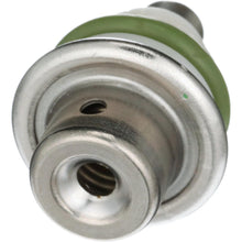 Load image into Gallery viewer, PR577 Standard Import Fuel Injection Pressure Regulator Standard Import Canada