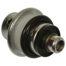 Load image into Gallery viewer, PR577 Standard Ignition Fuel Injection Pressure Regulator Standard Ignition Canada