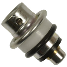 Load image into Gallery viewer, PR577 Standard Import Fuel Injection Pressure Regulator Standard Import Canada
