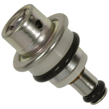 Load image into Gallery viewer, PR578 Standard Import Fuel Injection Pressure Regulator Standard Import Canada