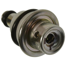 Load image into Gallery viewer, PR580 Standard Ignition Fuel Injection Pressure Regulator Standard Ignition Canada