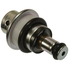 Load image into Gallery viewer, PR585 Fuel Injection Pressure Regulator Standard Import Canada