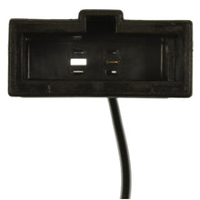Load image into Gallery viewer, PR594 Standard Ignition Fuel Injection Pressure Regulator Standard Ignition Canada