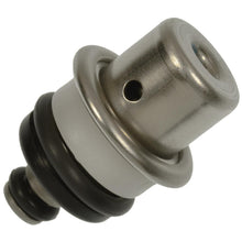 Load image into Gallery viewer, PR601 Standard Ignition Fuel Injection Pressure Regulator Standard Ignition Canada