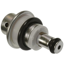 Load image into Gallery viewer, PR605 Standard Import Fuel Injection Pressure Regulator Standard Import Canada
