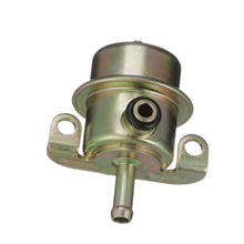 Load image into Gallery viewer, PR60 Standard Ignition Fuel Injection Pressure Regulator Standard Ignition Canada