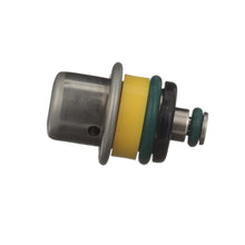 Load image into Gallery viewer, PR615 Standard Ignition Fuel Injection Pressure Regulator Standard Ignition Canada