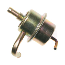 Load image into Gallery viewer, PR62 Standard Ignition Fuel Injection Pressure Regulator Standard Ignition Canada