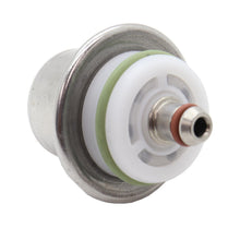 Load image into Gallery viewer, PR636 Standard Ignition Fuel Injection Pressure Regulator Standard Ignition Canada