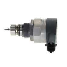 Load image into Gallery viewer, PR637 Standard Ignition Fuel Injection Pressure Regulator Standard Ignition Canada