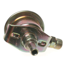 Load image into Gallery viewer, PR76 Standard Import Fuel Injection Pressure Regulator Standard Import Canada